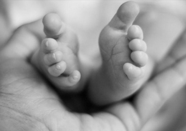 pieds-bebe-detail