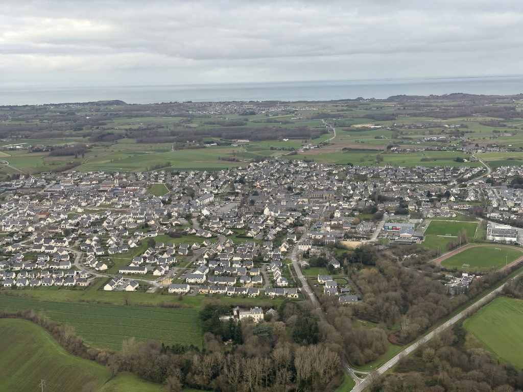 saint-meloir-des-ondes-vue-aerienne-2